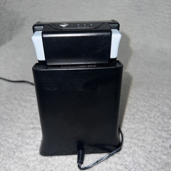 Hoover Onepwr 2.0 Lithium‎ Ion Battery Charging Dock with Adapter BH15030 - Picture 5 of 9